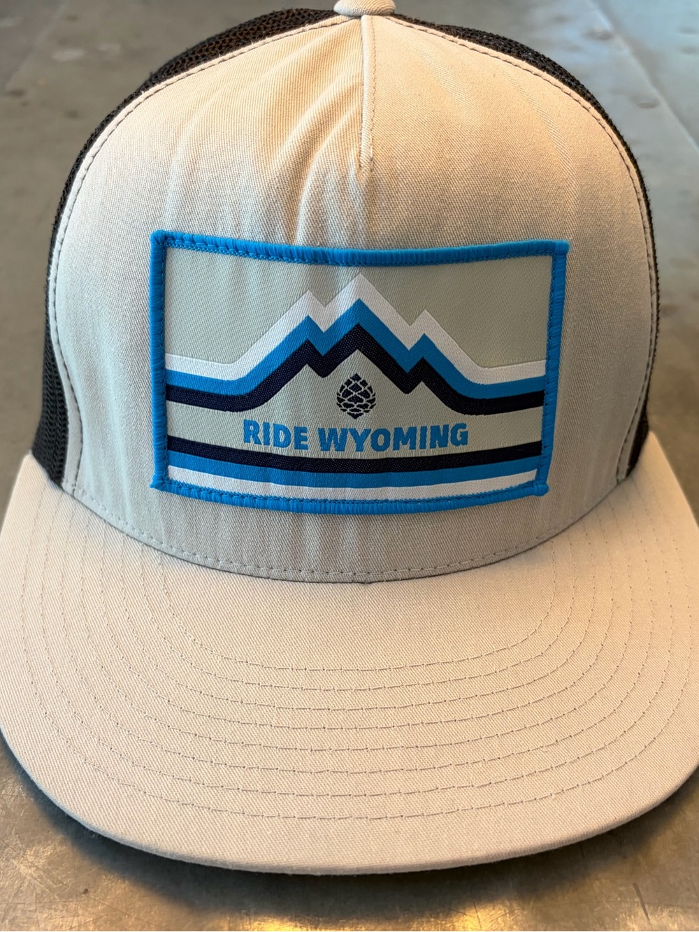 STIO Ride Wyoming Trucker Hat Mesh Snapback Baseball Hat Gray Black Blue Patch